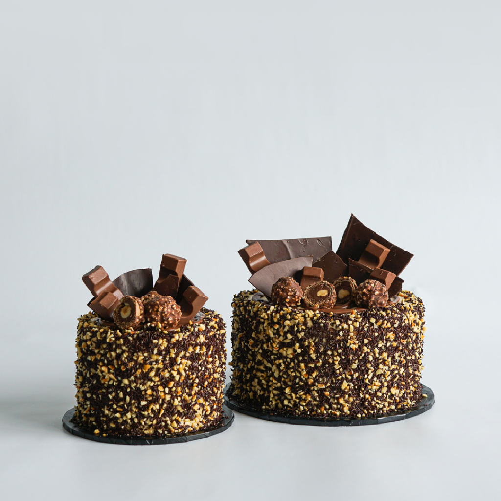 Sponge Cake - Nutella Surprise 5" & 7" 