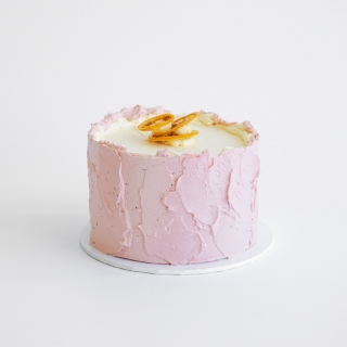 Picture of Lemon & Strawberry Mud Cake 7"