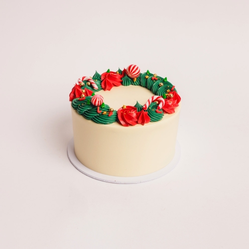 LaManna Christmas Wreath Cake 7 Inch