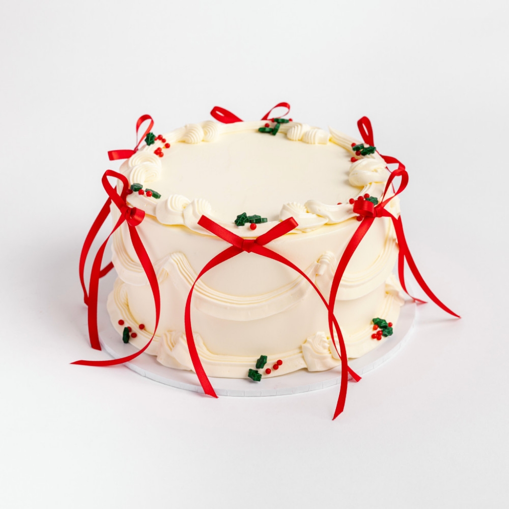LaManna Christmas Bow Cake 7 inch cake