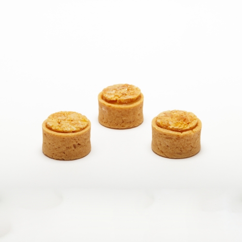 mini lemon and mango tart