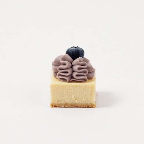 LaManna Mini Blueberry Cheesecake